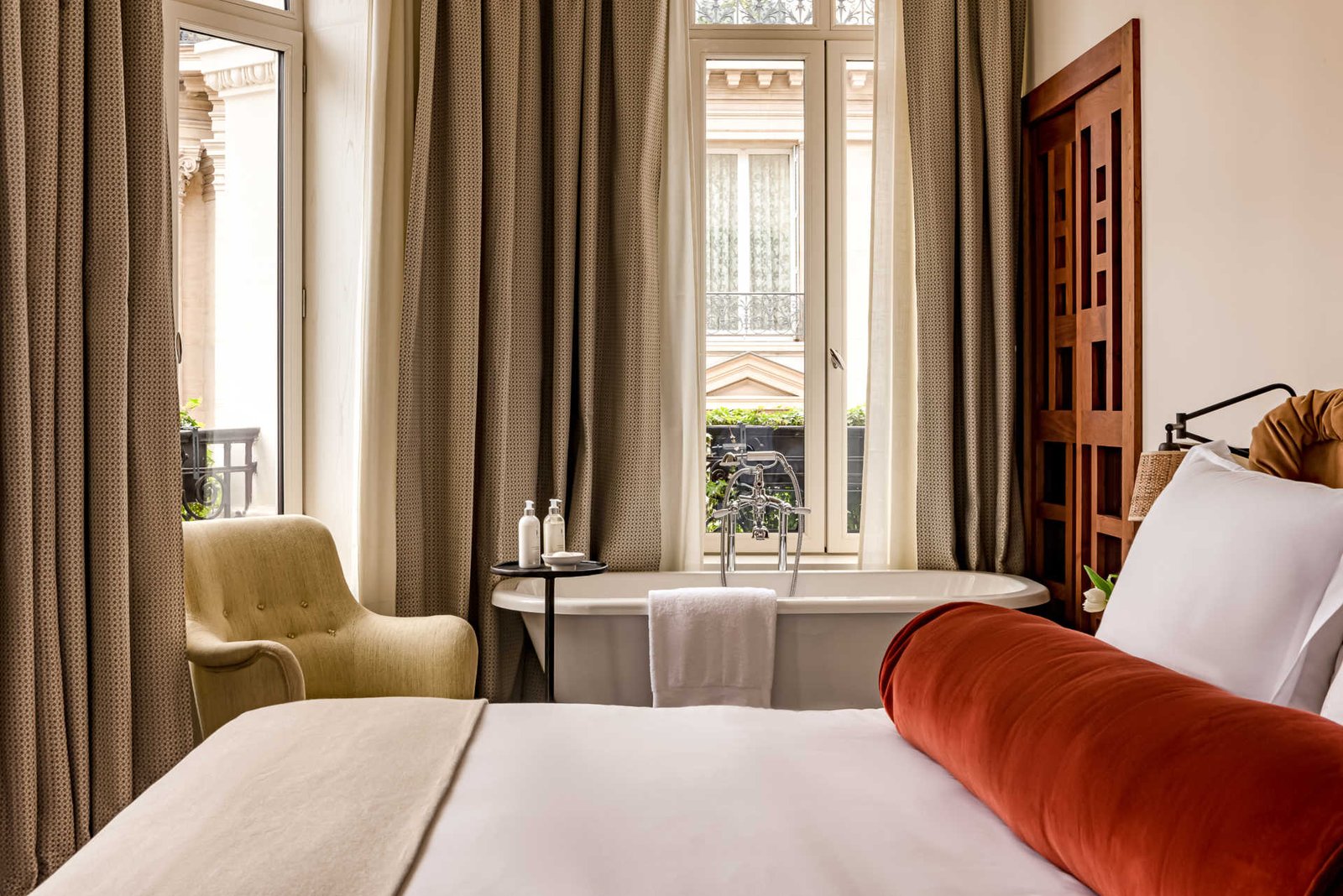 5 Amazing New Hotels Near Champs-Élysées and Arc de Triomphe in Paris