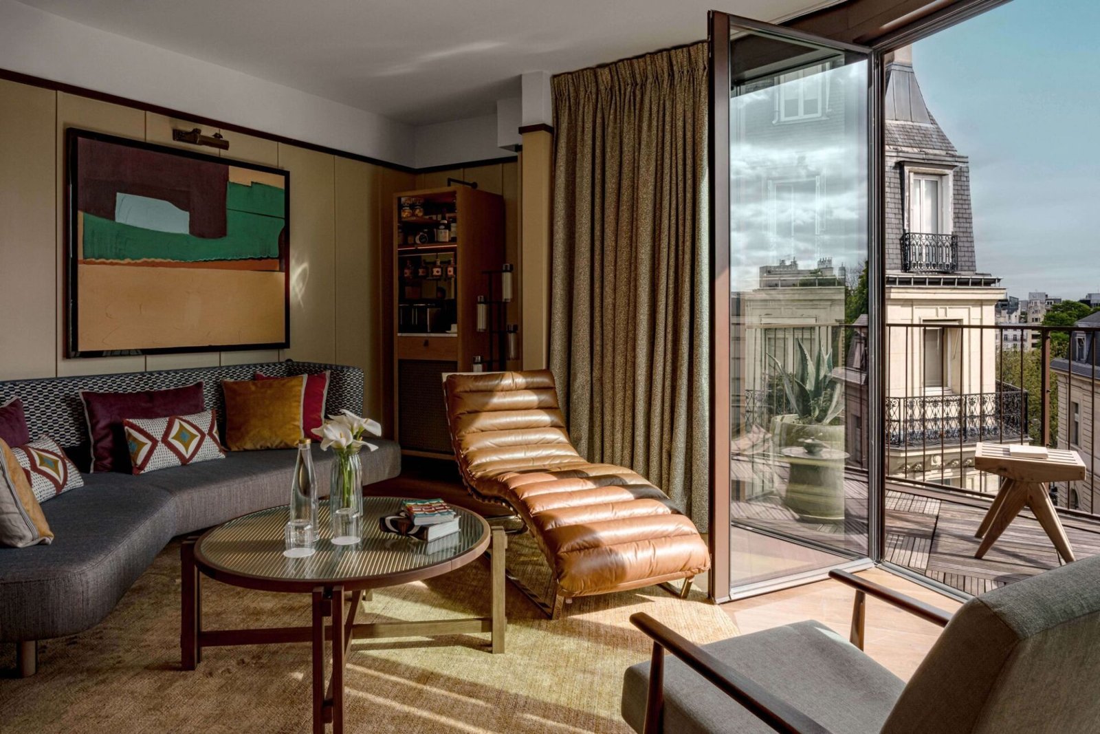 Hotel Norman Paris: 5-Star Luxury Awaits Near the Arc de Triomphe